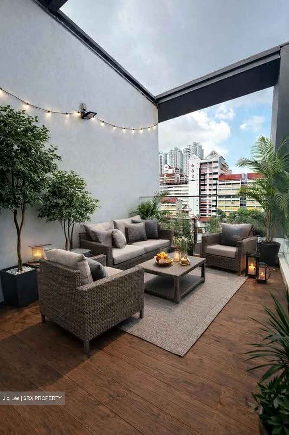 8 Farrer Suites (D8), Apartment #639931491